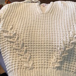 No boundaries pull over knit hoodie